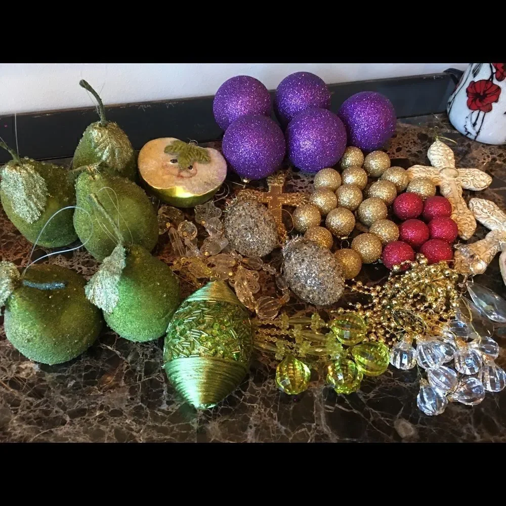 FIVE GREEN Crystal Frosted Pears!